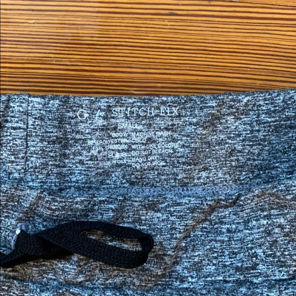 Small Stitch Fix charcoal Joggers - Picture 2 of 4